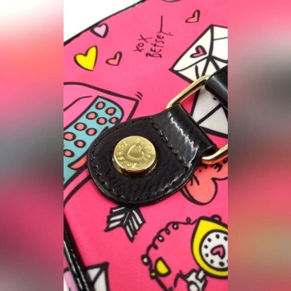 Betsey Johnson Pink Cosmetic Makeup Bag Case - Picture 8 of 12